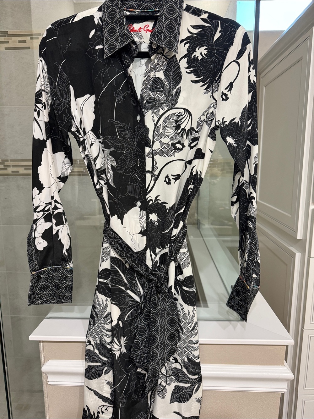 Black & White Floral Shirt Dress by Robert Graham